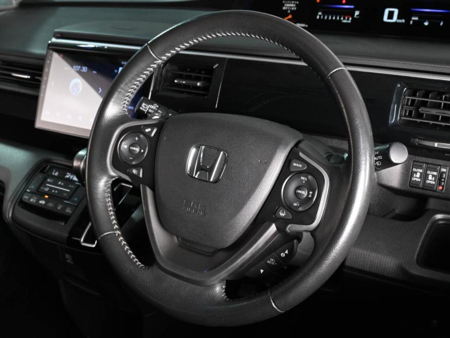 Honda Stepwgn V Рестайлинг Ростов-на-Дону  - изображение 14