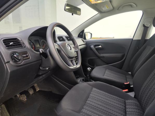 Volkswagen Polo V Рестайлинг с пробегом 2019 года, цена 1 099 000 рублей, 94000 км, седан, Автокод Объявления