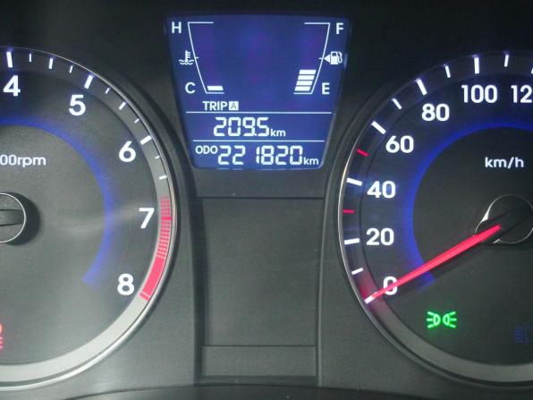 Hyundai Solaris I с пробегом 2011 года, цена 593 000 рублей, 220000 км, седан, Автокод Объявления