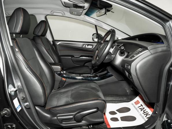 Honda Jade I Рестайлинг с пробегом 2018 года, цена 1 970 000 рублей, 62243 км, компактвэн, Автокод Объявления