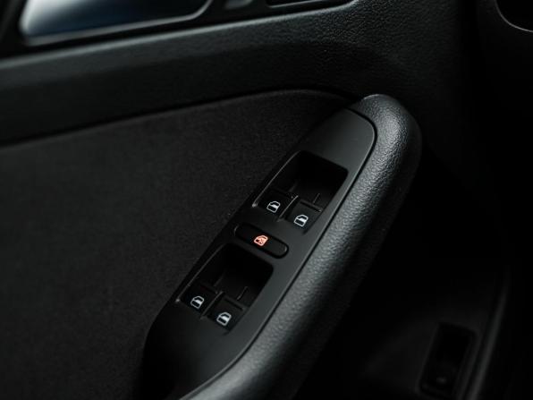 Volkswagen Jetta VI с пробегом 2013 года, цена 1 030 000 рублей, 143159 км, седан, Автокод Объявления