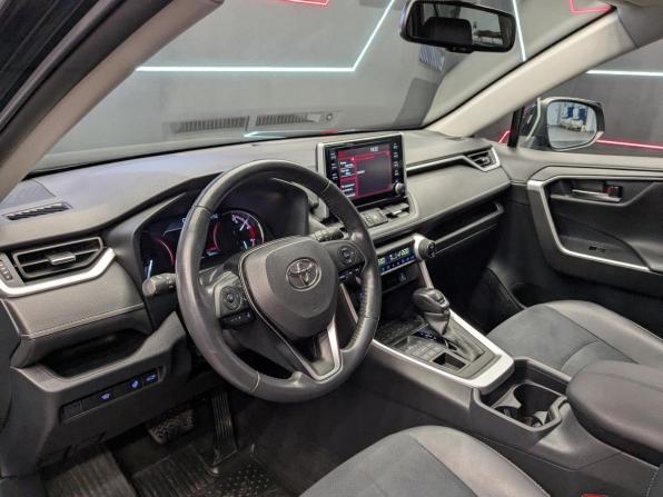 Toyota RAV4 V (XA50) с пробегом 2020 года, цена 3 650 000 рублей, 88494 км, внедорожник, Автокод Объявления