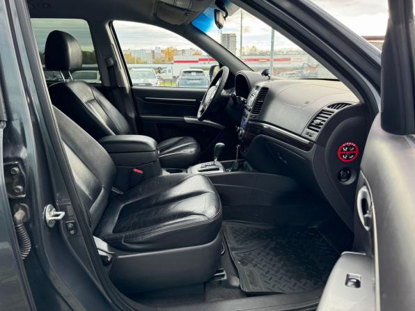 Hyundai Santa Fe II Рестайлинг с пробегом 2010 года, цена 1 000 000 рублей, 221059 км, внедорожник, Автокод Объявления