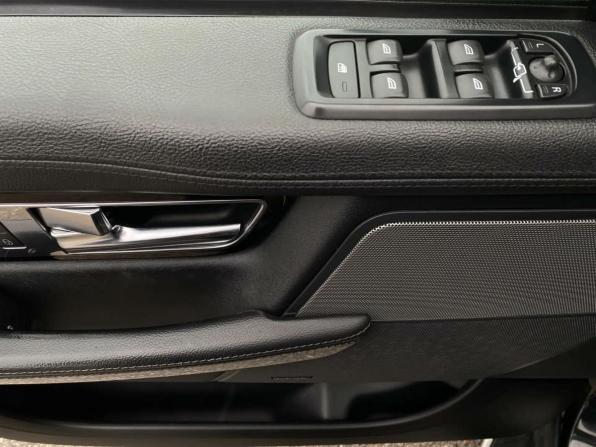 Land Rover Range Rover Sport I Рестайлинг с пробегом 2013 года, цена 1 975 000 рублей, 223532 км, внедорожник, Автокод Объявления