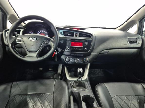 Kia Ceed II с пробегом 2014 года, цена 760 000 рублей, 163545 км, универсал, Автокод Объявления