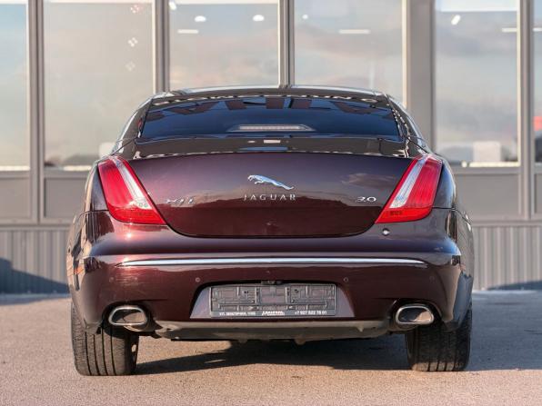 Jaguar XJ IV (X351) с пробегом 2011 года, цена 1 899 000 рублей, 98934 км, седан, Автокод Объявления