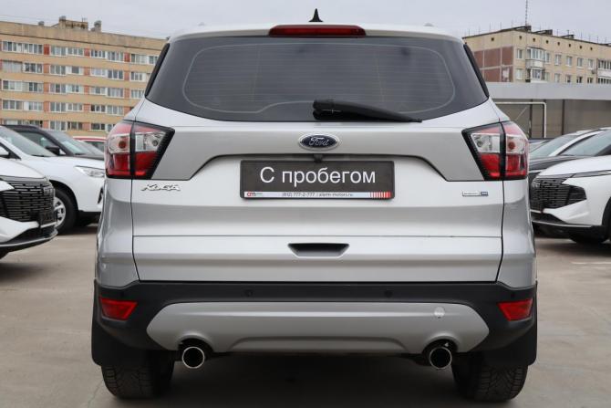 Ford Kuga II Рестайлинг с пробегом 2018 года, цена 1 599 000 рублей, 152000 км, внедорожник, Автокод Объявления