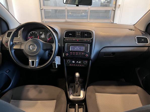 Volkswagen Polo V с пробегом 2014 года, цена 1 045 000 рублей, 94877 км, седан, Автокод Объявления