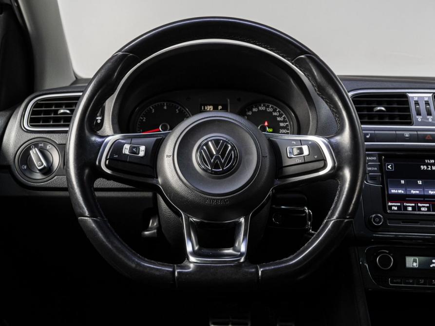 Volkswagen Polo V Рестайлинг Тюмень  - изображение 18
