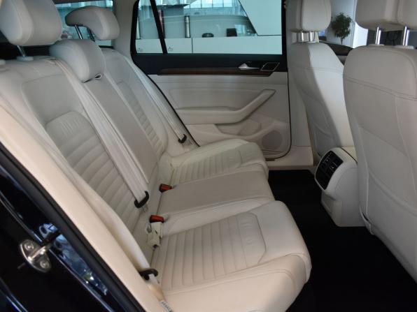 Volkswagen Passat B8 с пробегом 2018 года, цена 3 149 000 рублей, 82493 км, универсал, Автокод Объявления