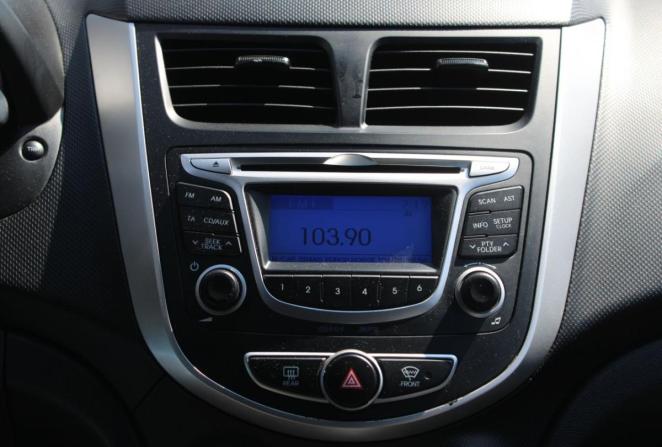 Hyundai Solaris I с пробегом 2013 года, цена 915 000 рублей, 109213 км, хэтчбек, Автокод Объявления