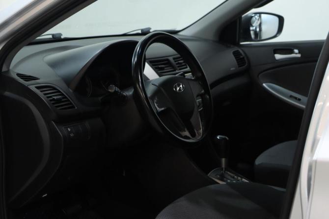 Hyundai Solaris I с пробегом 2013 года, цена 720 000 рублей, 146745 км, седан, Автокод Объявления