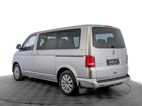 Volkswagen Multivan T5 Рестайлинг с пробегом 2010 года, цена 1 920 000 рублей, 104862 км, минивэн, Автокод Объявления