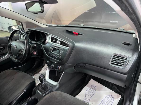 Kia Ceed II с пробегом 2015 года, цена 990 000 рублей, 191638 км, универсал, Автокод Объявления