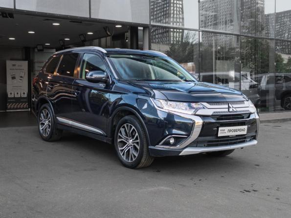 Mitsubishi Outlander III Рестайлинг 2 с пробегом 2018 года, цена 2 400 000 рублей, 69892 км, внедорожник, Автокод Объявления