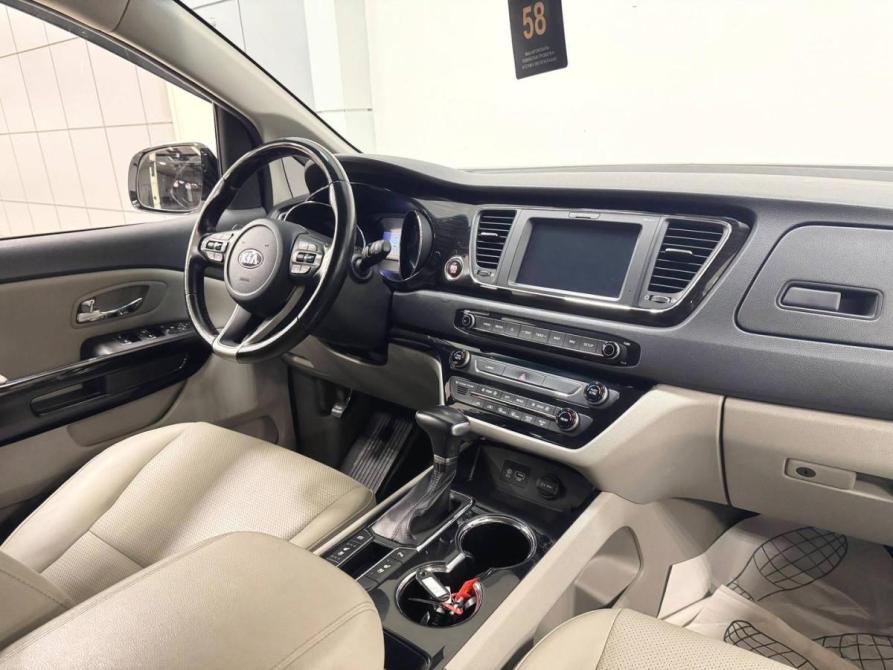 Kia Carnival III Москва  - изображение 7