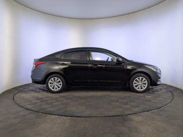 Hyundai Solaris II с пробегом 2019 года, цена 1 270 000 рублей, 79113 км, седан, Автокод Объявления