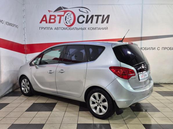 Opel Meriva B с пробегом 2012 года, цена 749 000 рублей, 245000 км, минивэн, Автокод Объявления