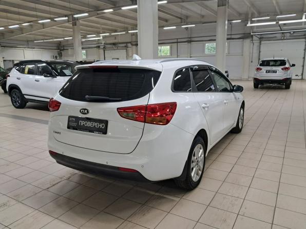 Kia Ceed II Рестайлинг с пробегом 2017 года, цена 1 050 000 рублей, 208383 км, универсал, Автокод Объявления