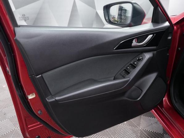 Mazda 3 II (BL) Рестайлинг с пробегом 2013 года, цена 1 295 000 рублей, 144726 км, хэтчбек, Автокод Объявления