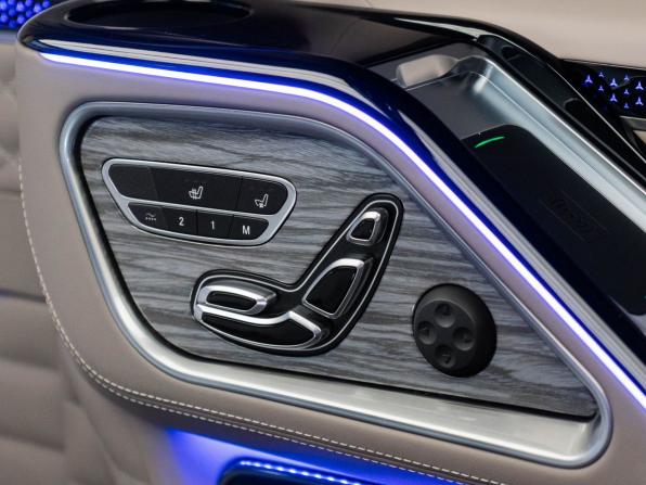 Mercedes-Benz V-Класс III (W447) Рестайлинг 2 с пробегом 2026 года, цена 37 200 000 рублей, 23 км, минивэн, Автокод Объявления