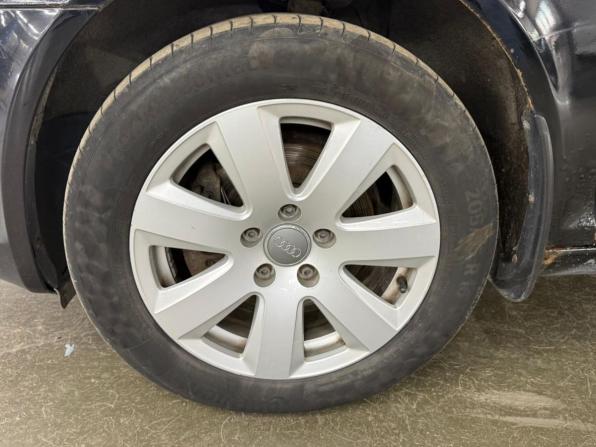 Skoda Octavia II (A5) Рестайлинг с пробегом 2011 года, цена 646 800 рублей, 226576 км, лифтбек, Автокод Объявления