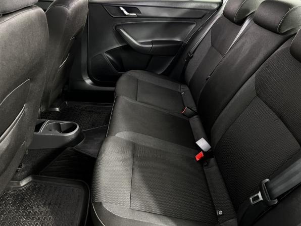 Skoda Rapid I с пробегом 2014 года, цена 1 230 000 рублей, 64793 км, лифтбек, Автокод Объявления