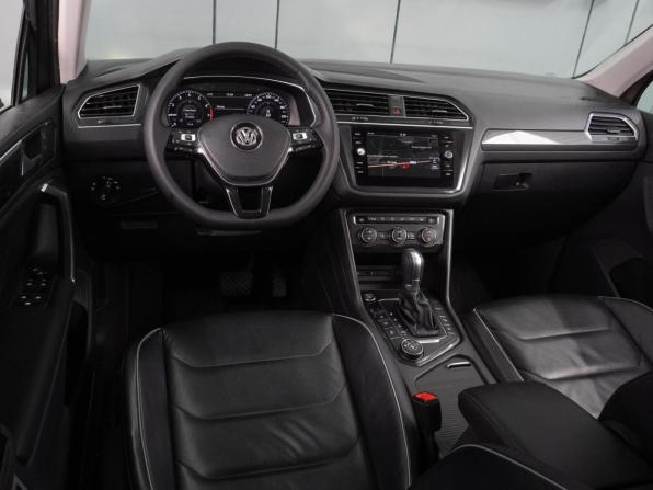 Volkswagen Tiguan II с пробегом 2017 года, цена 1 664 000 рублей, 311130 км, внедорожник, Автокод Объявления
