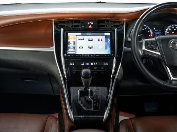 Toyota Harrier III (XU60) Рестайлинг с пробегом 2018 года, цена 2 820 000 рублей, 116028 км, внедорожник, Автокод Объявления