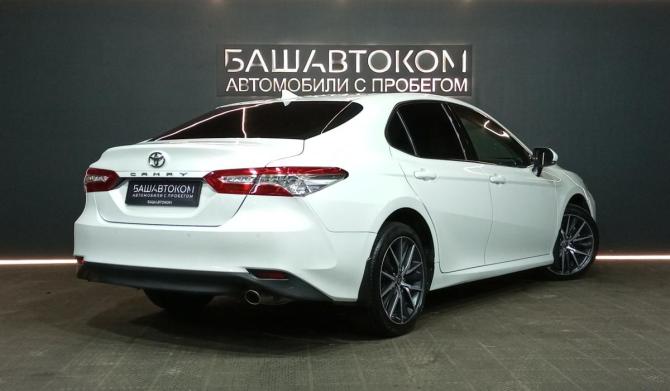 Toyota Camry VIII (XV70) Рестайлинг с пробегом 2021 года, цена 3 100 000 рублей, 194971 км, седан, Автокод Объявления