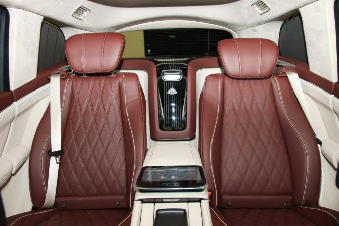 Новый Mercedes-Benz Maybach GLS I Рестайлинг 2024 года, цена 32 000 000 рублей, внедорожник, Автокод Объявления