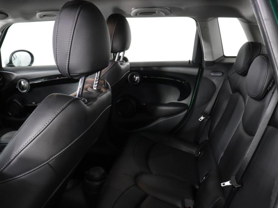 Mini Hatch III (F55/F56) Рестайлинг Химки  - изображение 12
