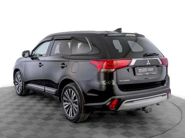 Mitsubishi Outlander III Рестайлинг 3 с пробегом 2021 года, цена 2 650 000 рублей, 61479 км, внедорожник, Автокод Объявления