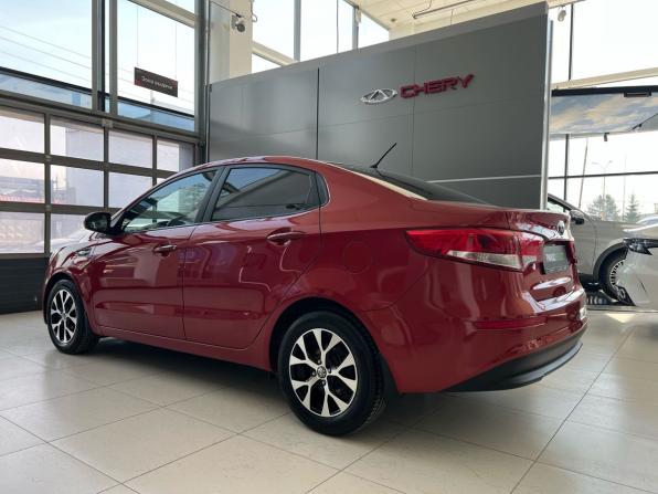 Kia Rio III Рестайлинг с пробегом 2015 года, цена 949 000 рублей, 159229 км, седан, Автокод Объявления