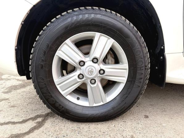 Toyota Land Cruiser 200 Series Рестайлинг 1 с пробегом 2013 года, цена 3 740 000 рублей, 286210 км, внедорожник, Автокод Объявления