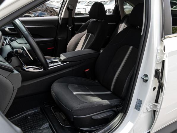 Hyundai Sonata VIII (DN8) с пробегом 2021 года, цена 2 325 000 рублей, 56472 км, седан, Автокод Объявления