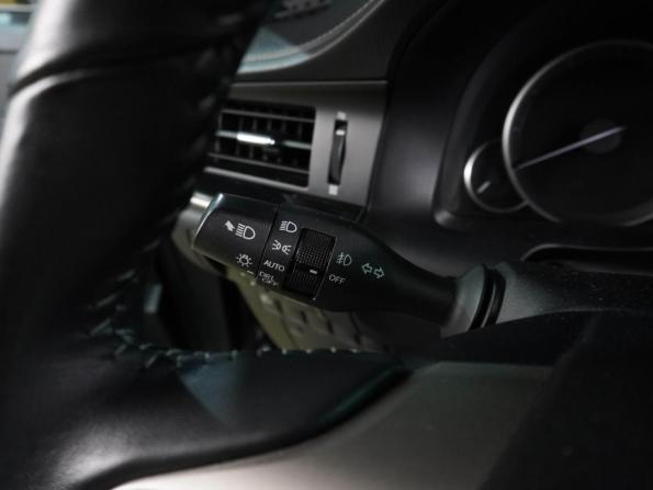 Lexus ES VI Рестайлинг с пробегом 2018 года, цена 2 819 000 рублей, 104923 км, седан, Автокод Объявления