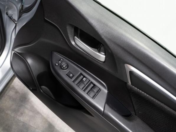 Honda Fit III с пробегом 2014 года, цена 950 000 рублей, 174000 км, хэтчбек, Автокод Объявления