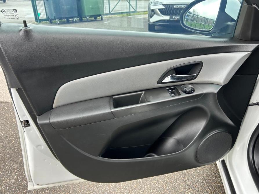 Chevrolet Cruze I Рестайлинг Новороссийск  - изображение 15