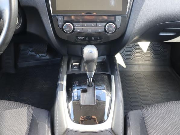 Nissan Qashqai II с пробегом 2017 года, цена 1 570 000 рублей, 129606 км, внедорожник, Автокод Объявления