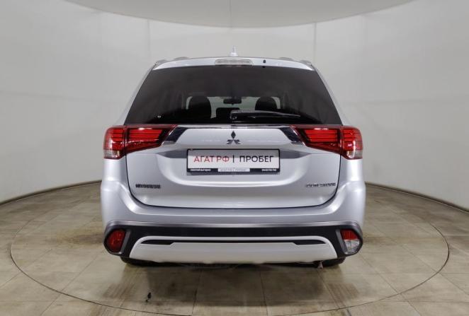 Mitsubishi Outlander III Рестайлинг 2 с пробегом 2018 года, цена 1 870 000 рублей, 235730 км, внедорожник, Автокод Объявления