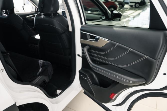JETOUR X70 I Рестайлинг 2 с пробегом 2024 года, цена 2 050 000 рублей, 33000 км, внедорожник, Автокод Объявления