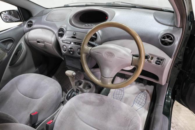 Toyota Platz с пробегом 2000 года, цена 499 000 рублей, 240000 км, седан, Автокод Объявления