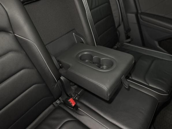 Volkswagen Tiguan II с пробегом 2018 года, цена 2 499 000 рублей, 178565 км, внедорожник, Автокод Объявления