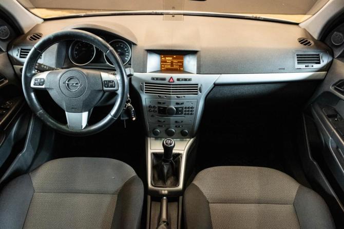 Opel Astra H Рестайлинг с пробегом 2012 года, цена 709 000 рублей, 209037 км, универсал, Автокод Объявления