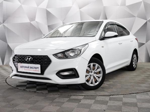 Hyundai Solaris II с пробегом 2018 года, цена 1 350 000 рублей, 101000 км, седан, Автокод Объявления
