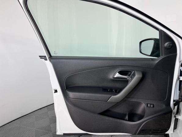 Volkswagen Polo V с пробегом 2010 года, цена 525 000 рублей, 182400 км, седан, Автокод Объявления