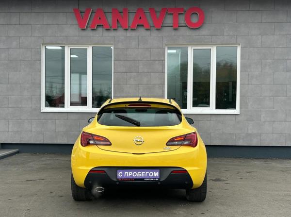 Opel Astra J Рестайлинг с пробегом 2013 года, цена 890 000 рублей, 139100 км, хэтчбек, Автокод Объявления