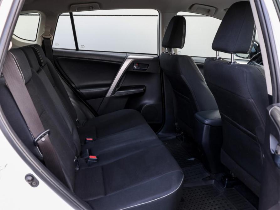 Toyota RAV4 IV (XA40) Рестайлинг Москва  - изображение 11