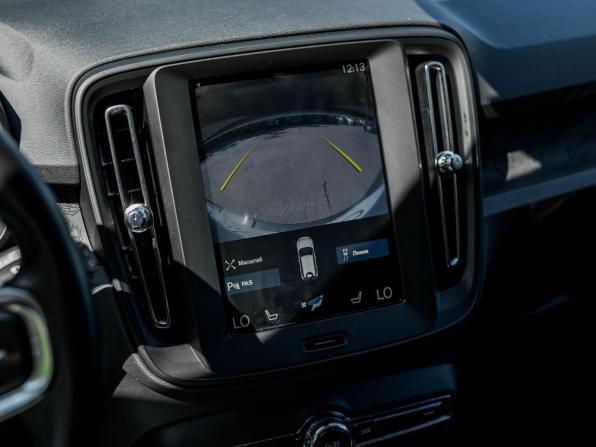 Volvo XC40 I с пробегом 2019 года, цена 2 190 000 рублей, 121897 км, внедорожник, Автокод Объявления